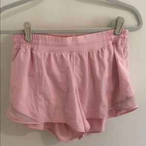lululemon hotty hot shorts light pink